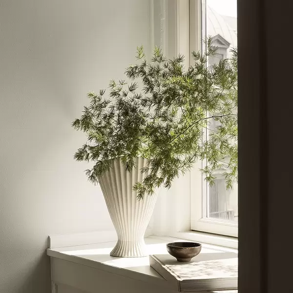 ferm LIVING - Vase Fountain, Off-White H:30,5