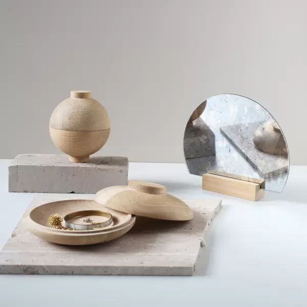 Kristina Dam - Wooden Sphere, lågkrukke