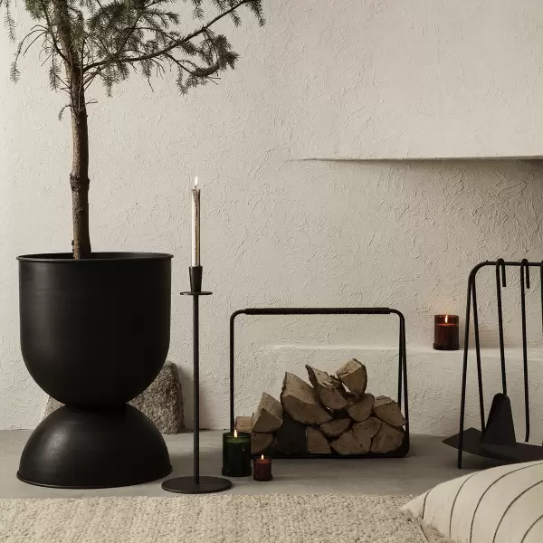 ferm LIVING - Hourglass Pot Sort, Large - Hent selv Mål: Ø: 50 x H: 73 cm.