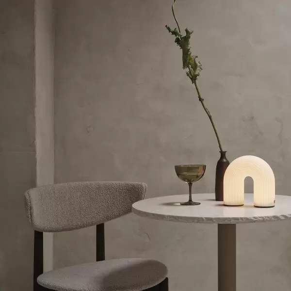 ferm LIVING - Vuelta bærbar lampe, Hvid