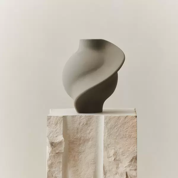 Louise Roe - Ceramic Pirout Vase #02, Sanded Grey