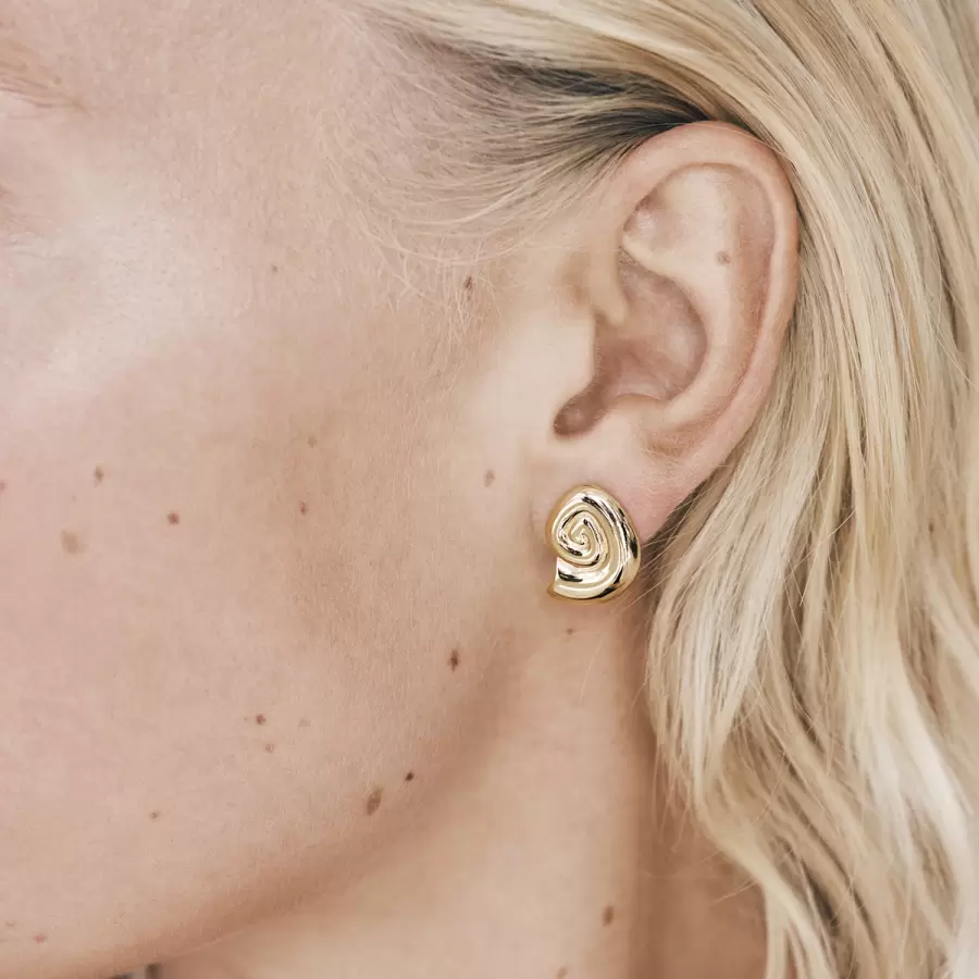 Trine Tuxen - Ørering Shade Stud, Forgyldt sterlingsølv