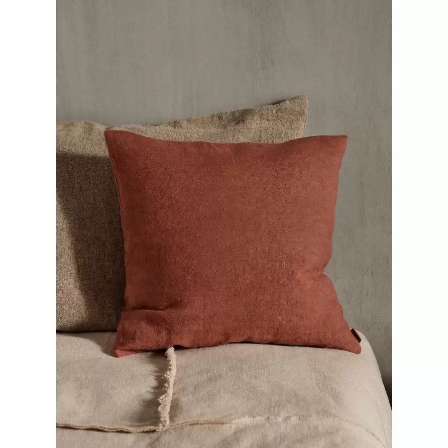 ferm LIVING - Pude Heavy Linen, Berry Red