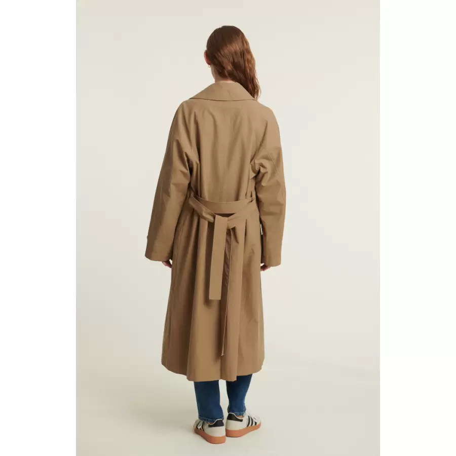 Basic Apparel - Gise Raglan Coat